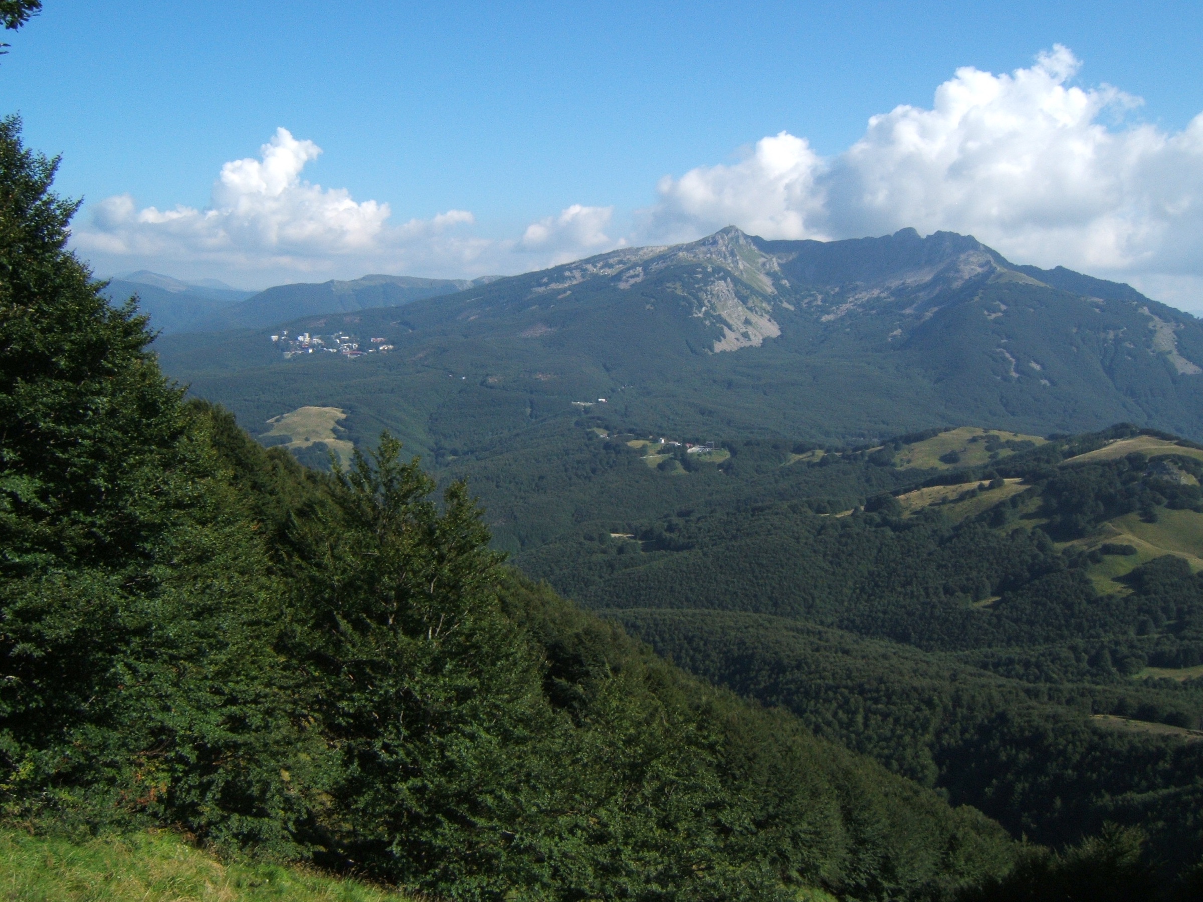 Monte La Nuda, Cerreto Laghi e Passo del Cerreto